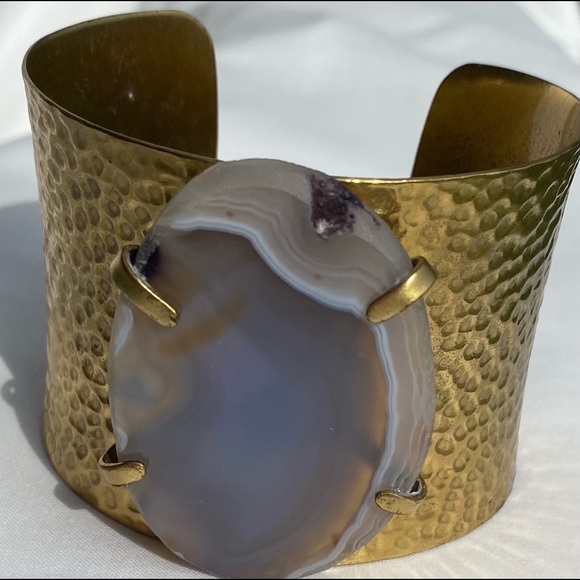 Large Natural Stone Cuff Bracelete Golden - Picture 2 of 9